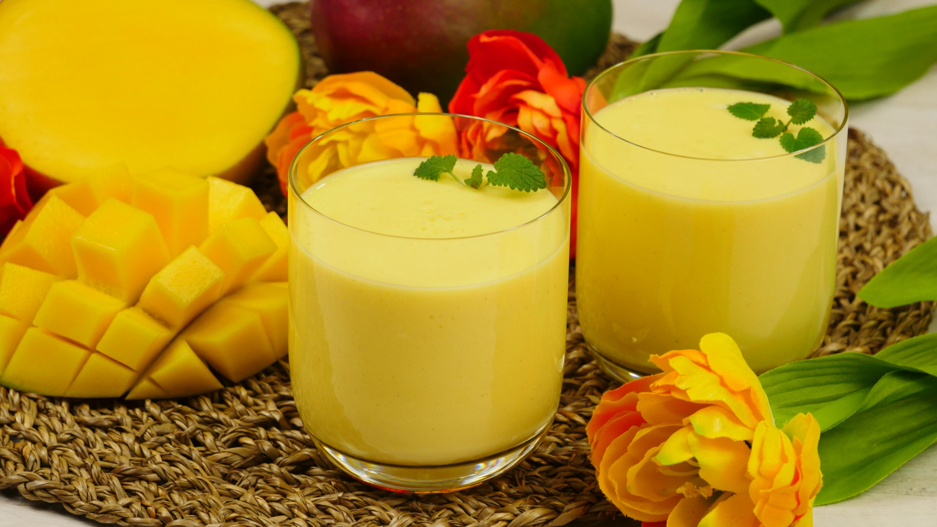 Rezept: [Anzeige] Mango Lassi | Indisches Getränk mit Mango &amp; Joghurt