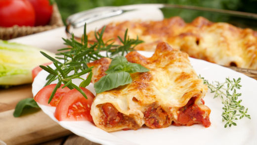 Cannelloni al Forno mit Tomaten Hackfleischfüllung