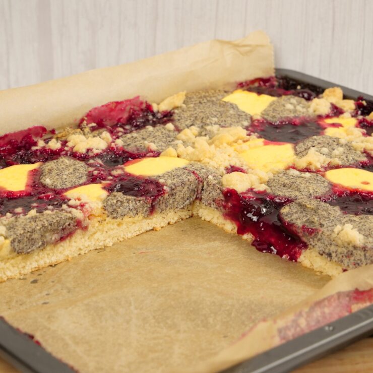 Saftiger Kleckskuchen | Kirsch-Mohn-Pudding Streuselkuchen – kochkino.de Saftiger Kleckskuchen | Kirsch-Mohn-Pudding Streuselkuchen – kochkino.de