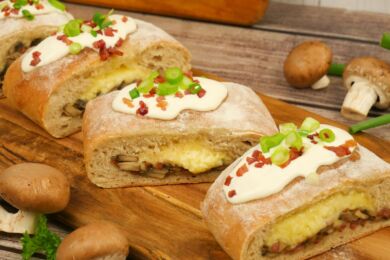 Handbrot wie vom Weihnachtsmarkt – Handbrot Rezept mit Champignons & Käse